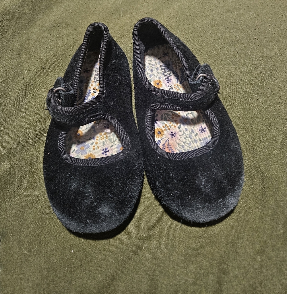 Zara Black Ballet Flats
